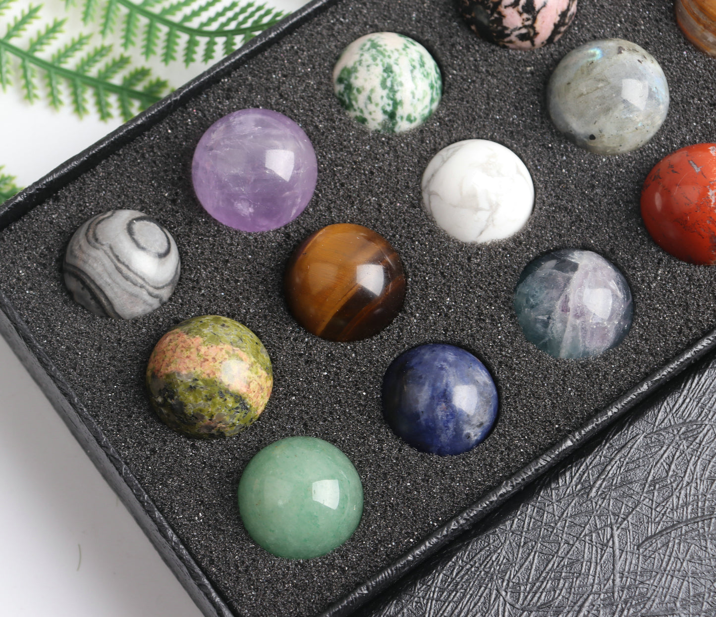 18pcs/set Natural Mixed 20mm Crystal Ball in Gift Box
