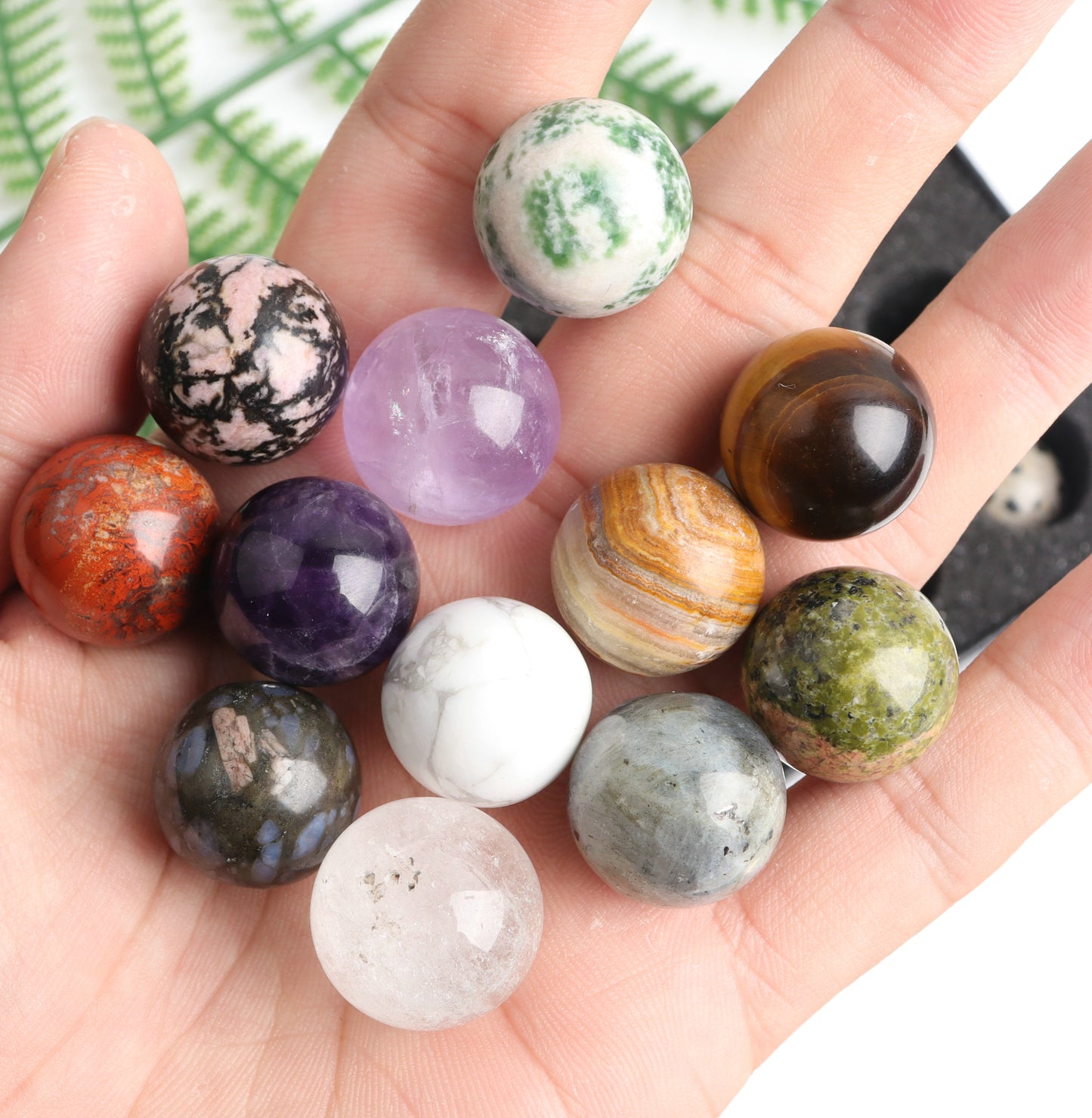 18pcs/set Natural Mixed 20mm Crystal Ball in Gift Box